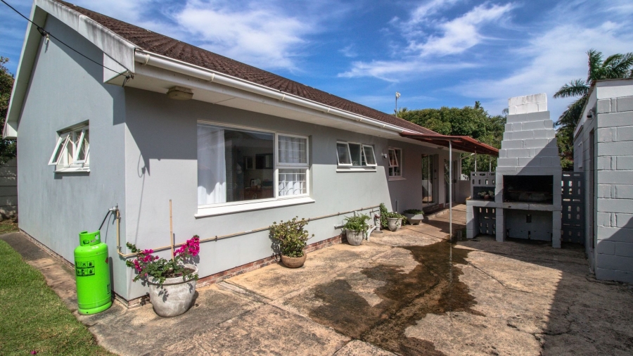 3 Bedroom Property for Sale in Sunrise On Sea Eastern Cape